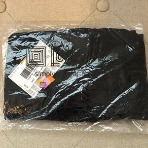Black nwt never opened lularoe leggings os!!!